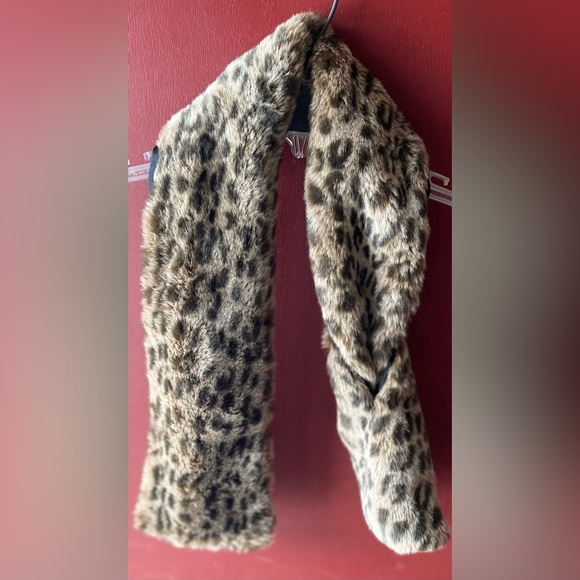Talbots Kids Leopard Print Scarf One Size - Picture 4 of 5